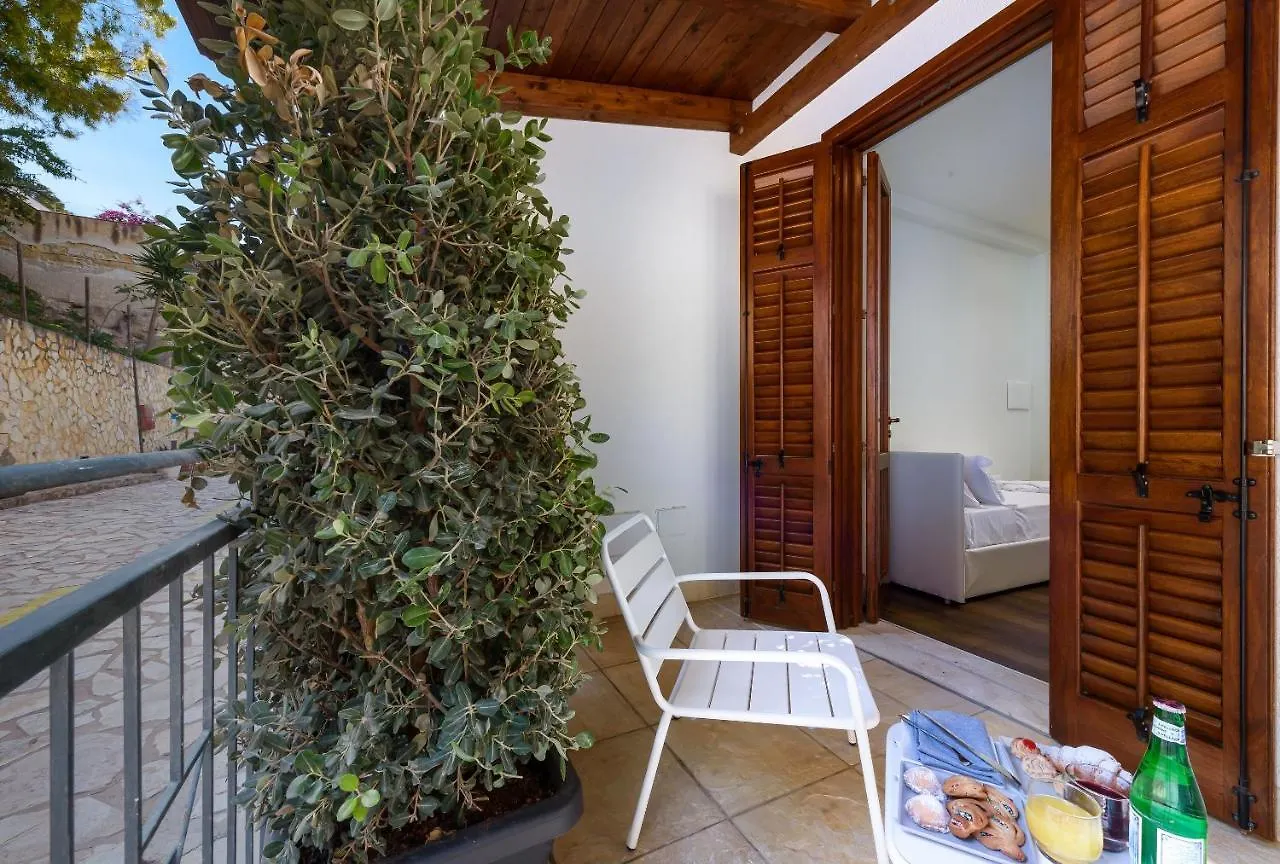 Albergo Auralba San Vito Lo Capo 3*,